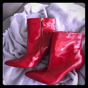 Carmen Steffens Red Booties size 8